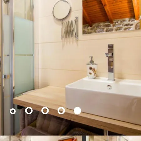 Casa Eiro Lodge *